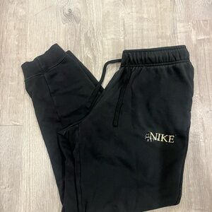 Women’s Nike Black/Cheetah Sweatpants Sz M